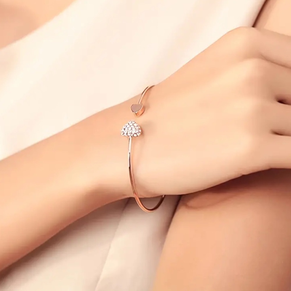 3/$25 Heart Bracelet Gold Tone Sparkly Minimalist Open Adjustable One Size